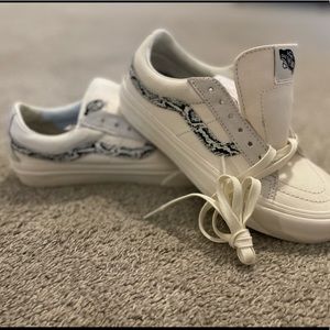 Vans size 7 sk8 low reissue snake marshmallow